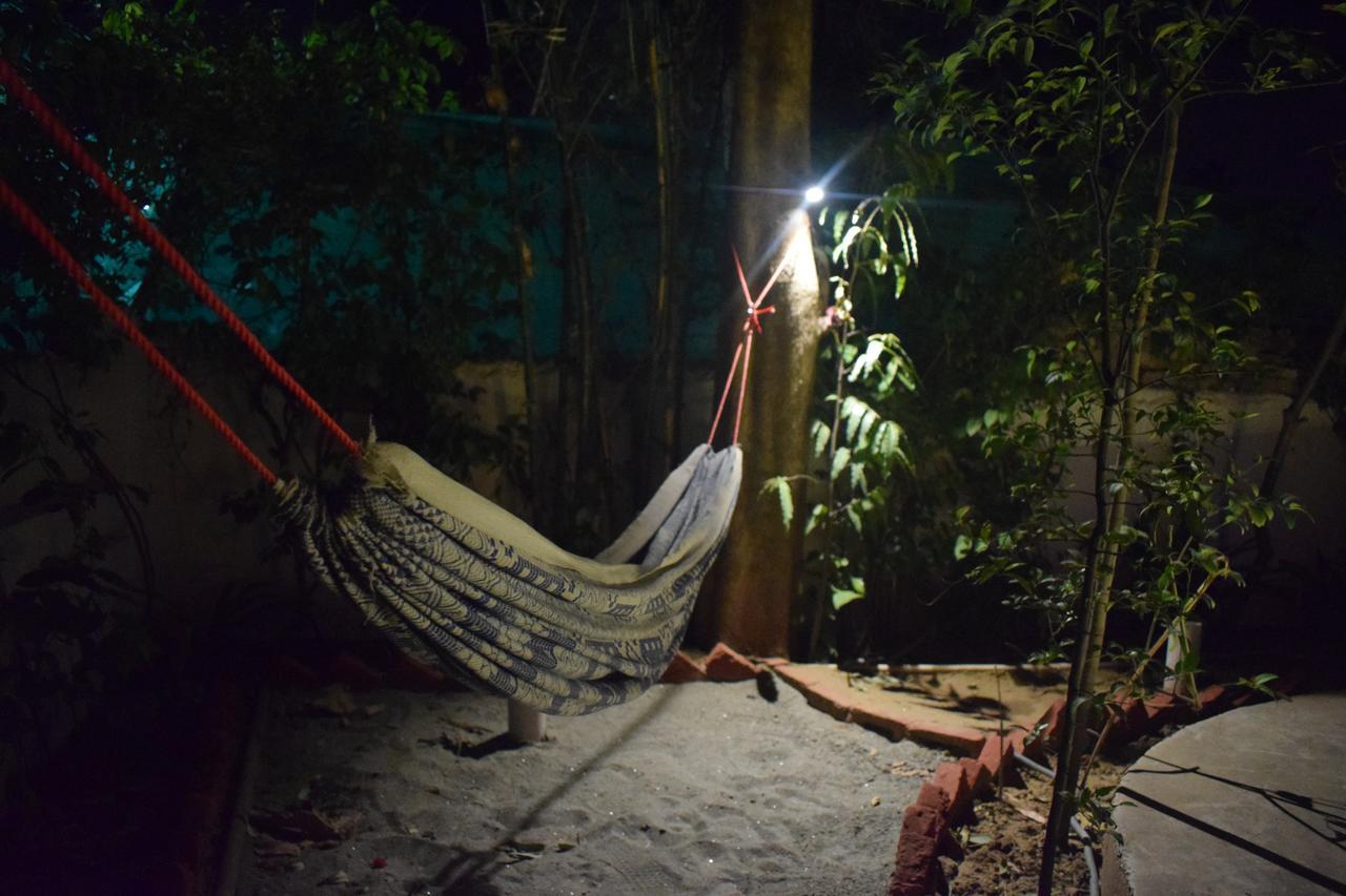 Roots Hostel Új-Delhi Kültér fotó