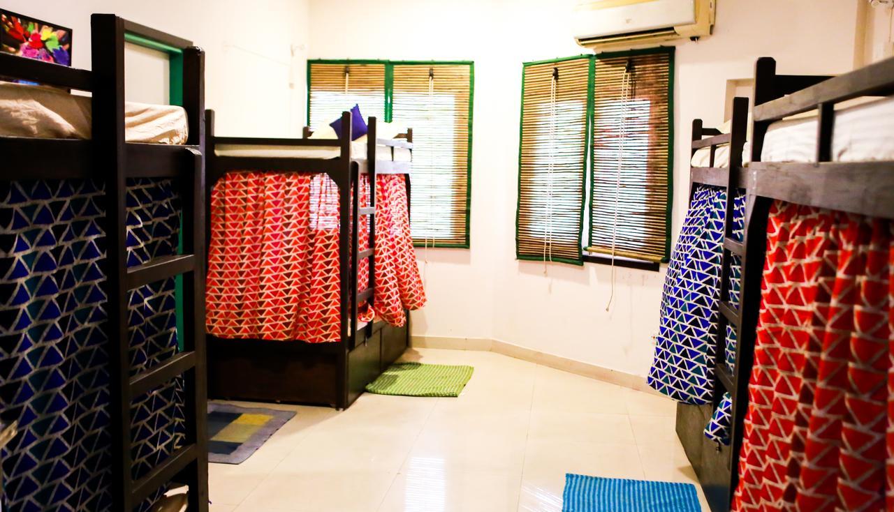 Roots Hostel Új-Delhi Kültér fotó