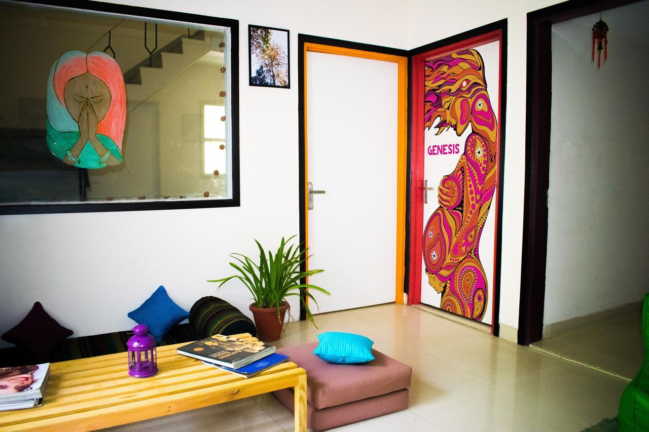 Roots Hostel Új-Delhi Kültér fotó