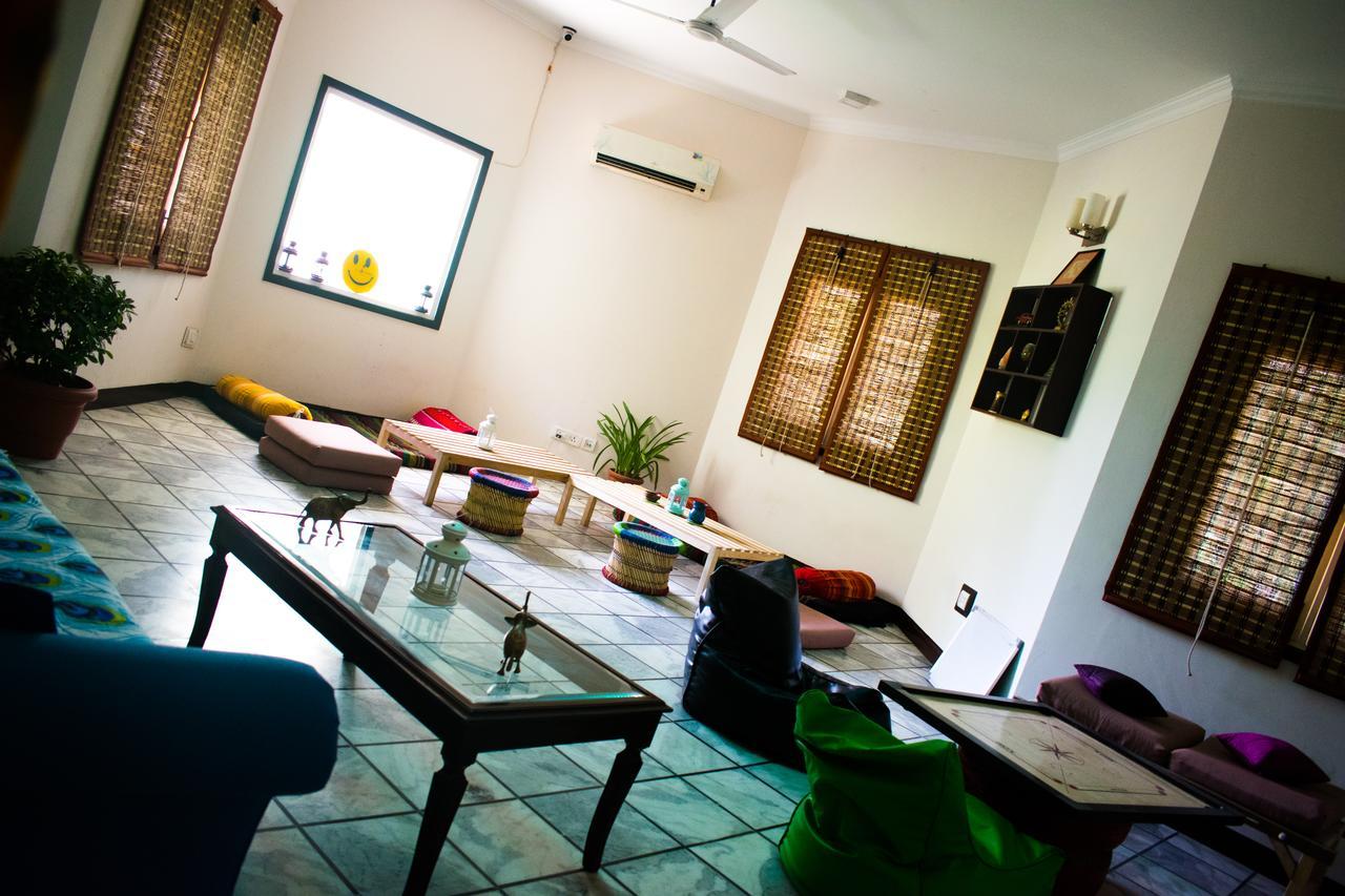 Roots Hostel Új-Delhi Kültér fotó