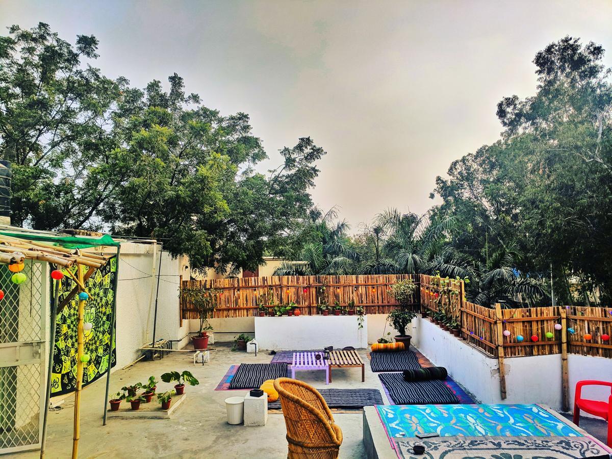 Roots Hostel Új-Delhi Kültér fotó